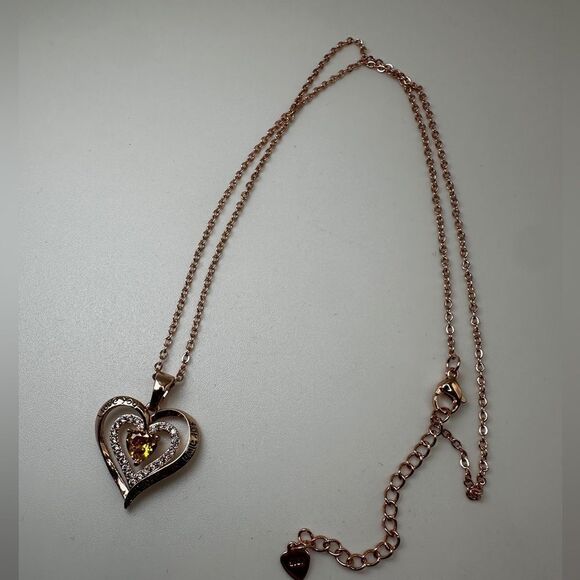 NIB Redbee 18kt GP, Rose gold over s925, Yellow CZ in heart necklace! - Picture 4 of 13